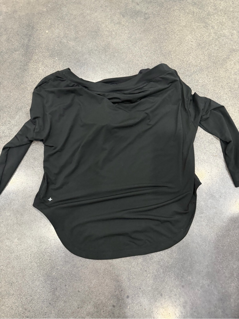 HALARA Black off shoulder thumb hole long sleeve tee with built in bra